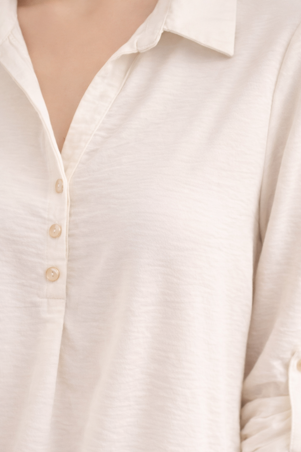 Camisa Viaressa blanca marfil – Talla L - Imagen 3